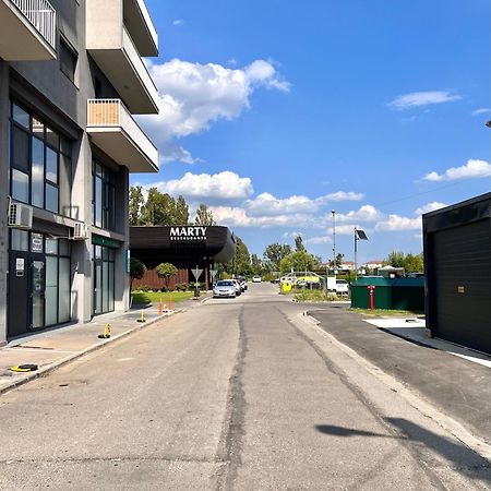Apartament Madeira Διαμέρισμα Oradea Εξωτερικό φωτογραφία