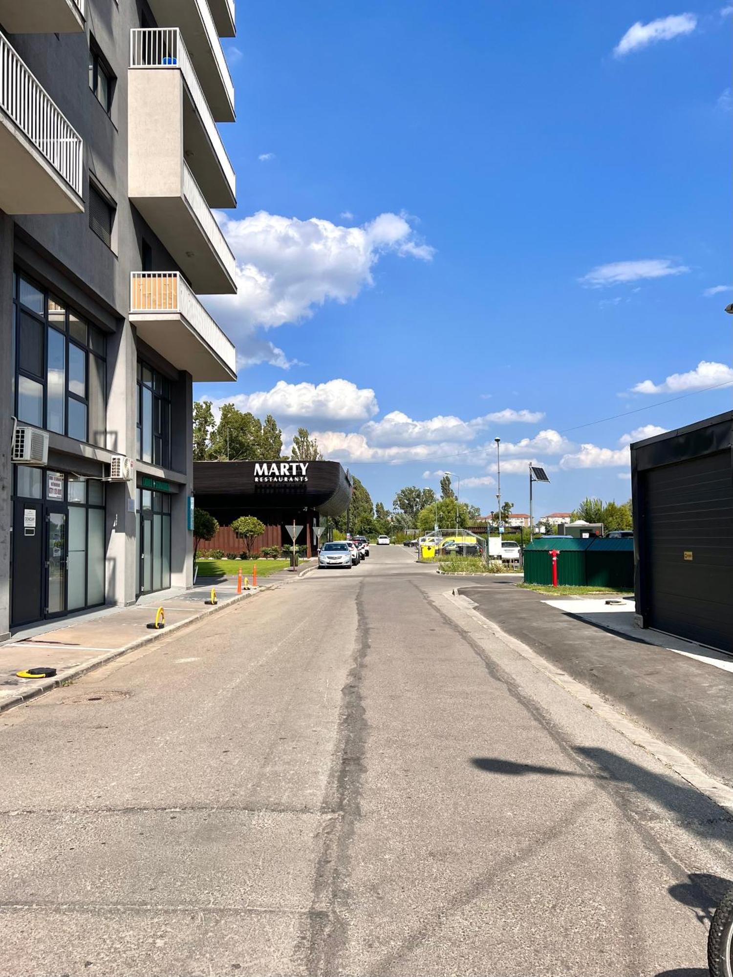 Apartament Madeira Διαμέρισμα Oradea Εξωτερικό φωτογραφία