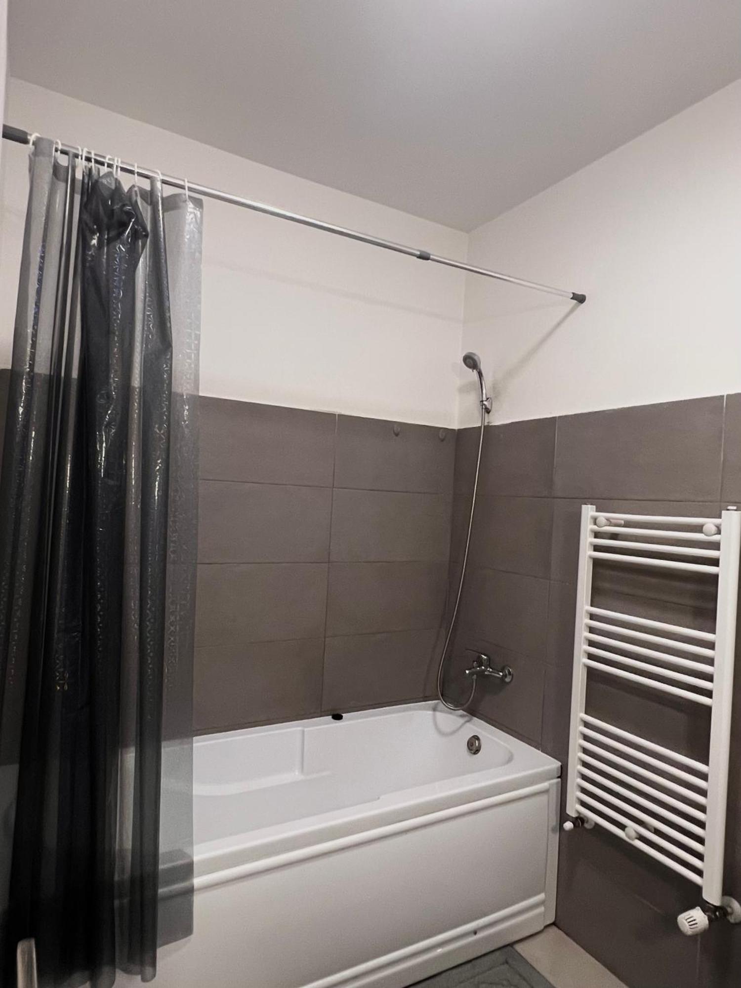 Apartament Madeira Διαμέρισμα Oradea Εξωτερικό φωτογραφία
