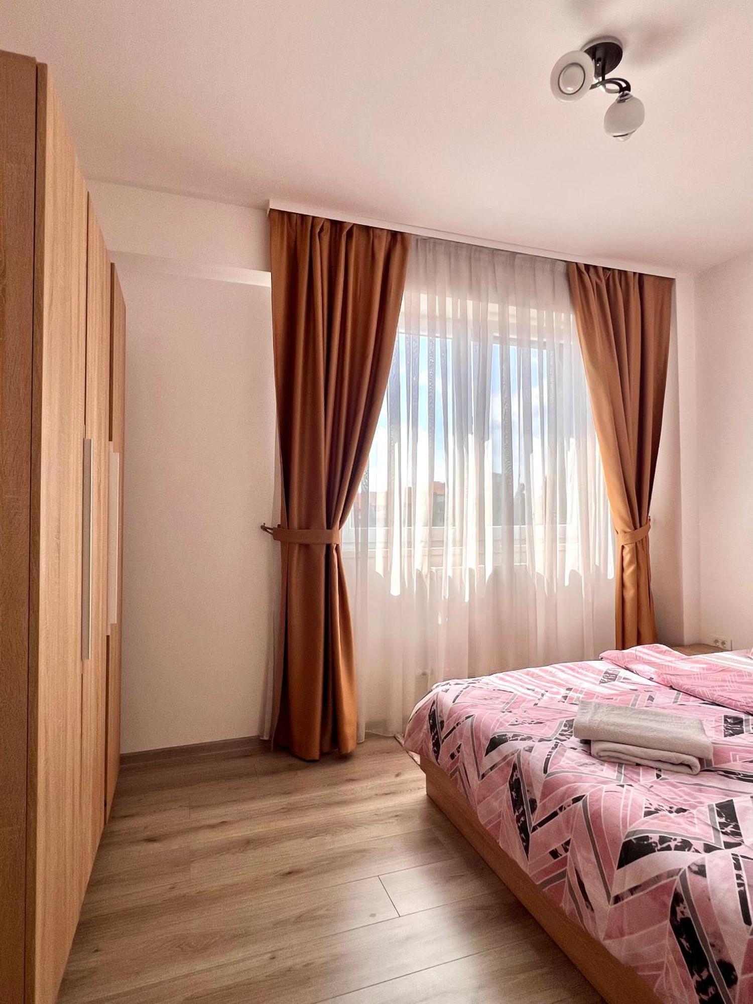 Apartament Madeira Διαμέρισμα Oradea Εξωτερικό φωτογραφία
