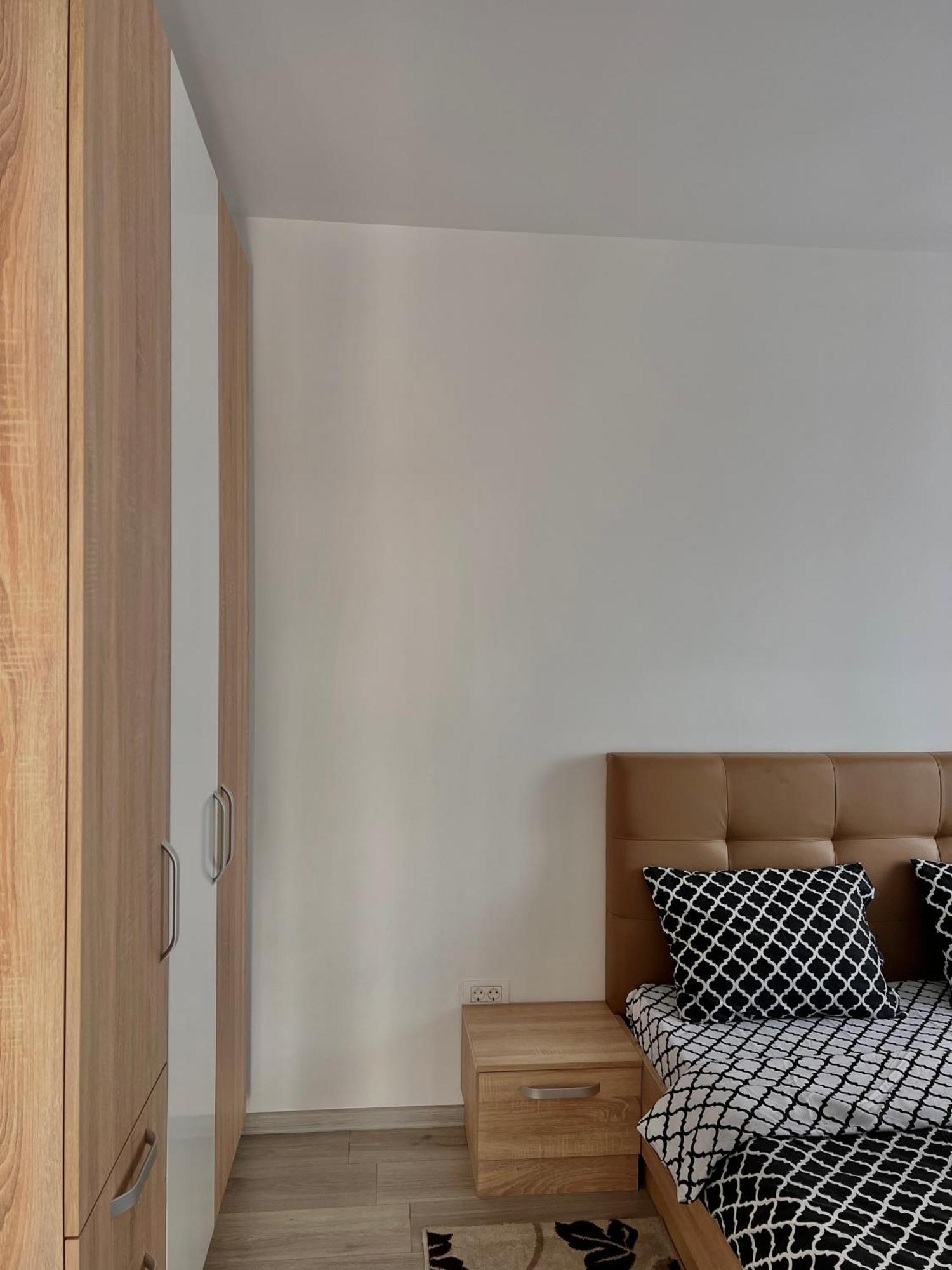 Apartament Madeira Διαμέρισμα Oradea Εξωτερικό φωτογραφία