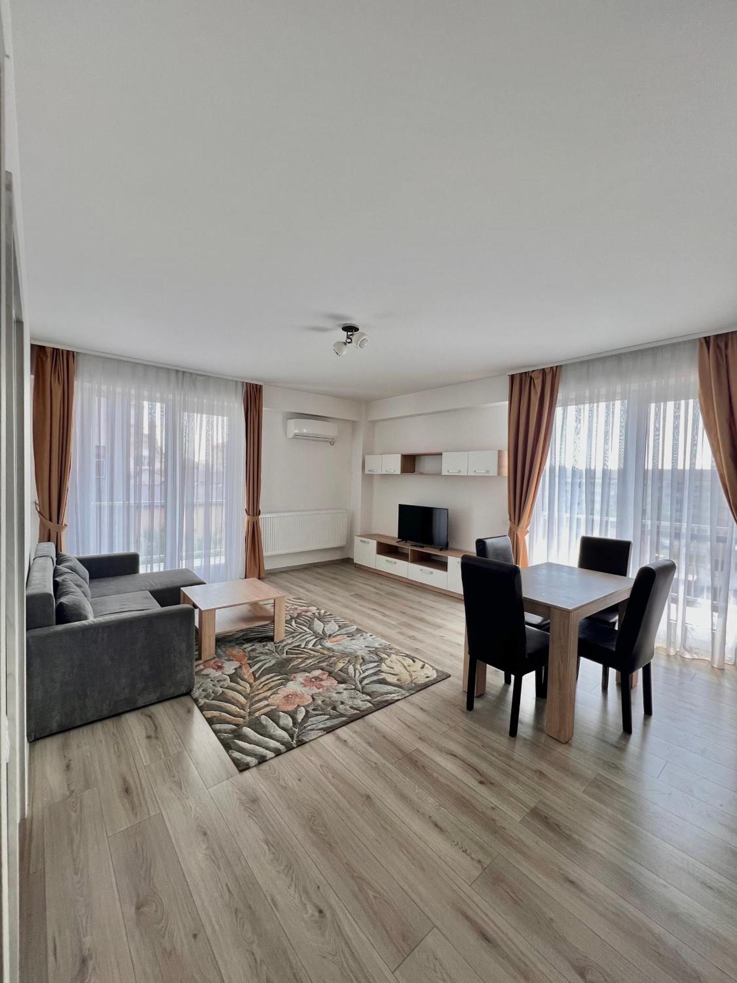 Apartament Madeira Διαμέρισμα Oradea Εξωτερικό φωτογραφία