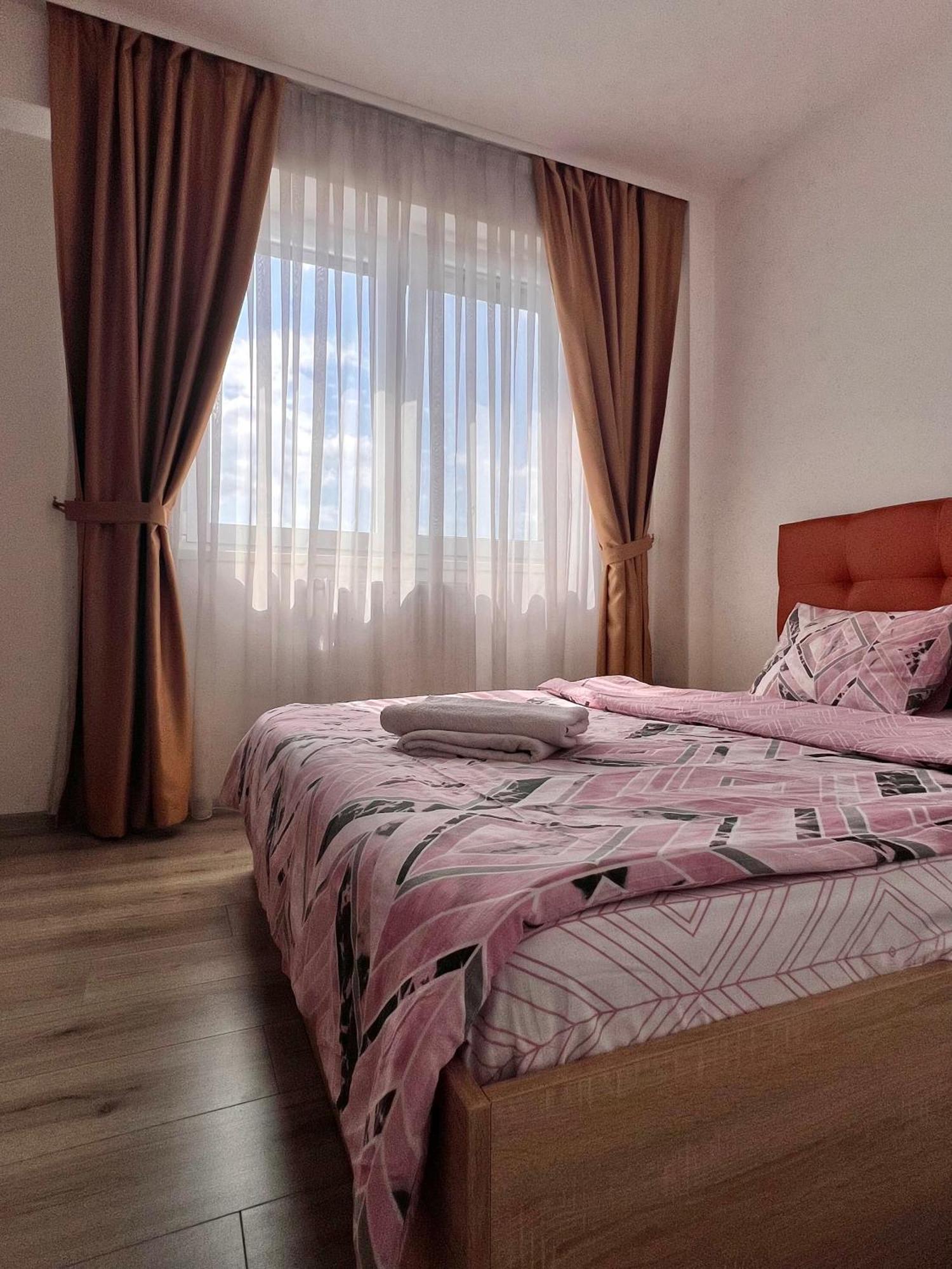 Apartament Madeira Διαμέρισμα Oradea Εξωτερικό φωτογραφία