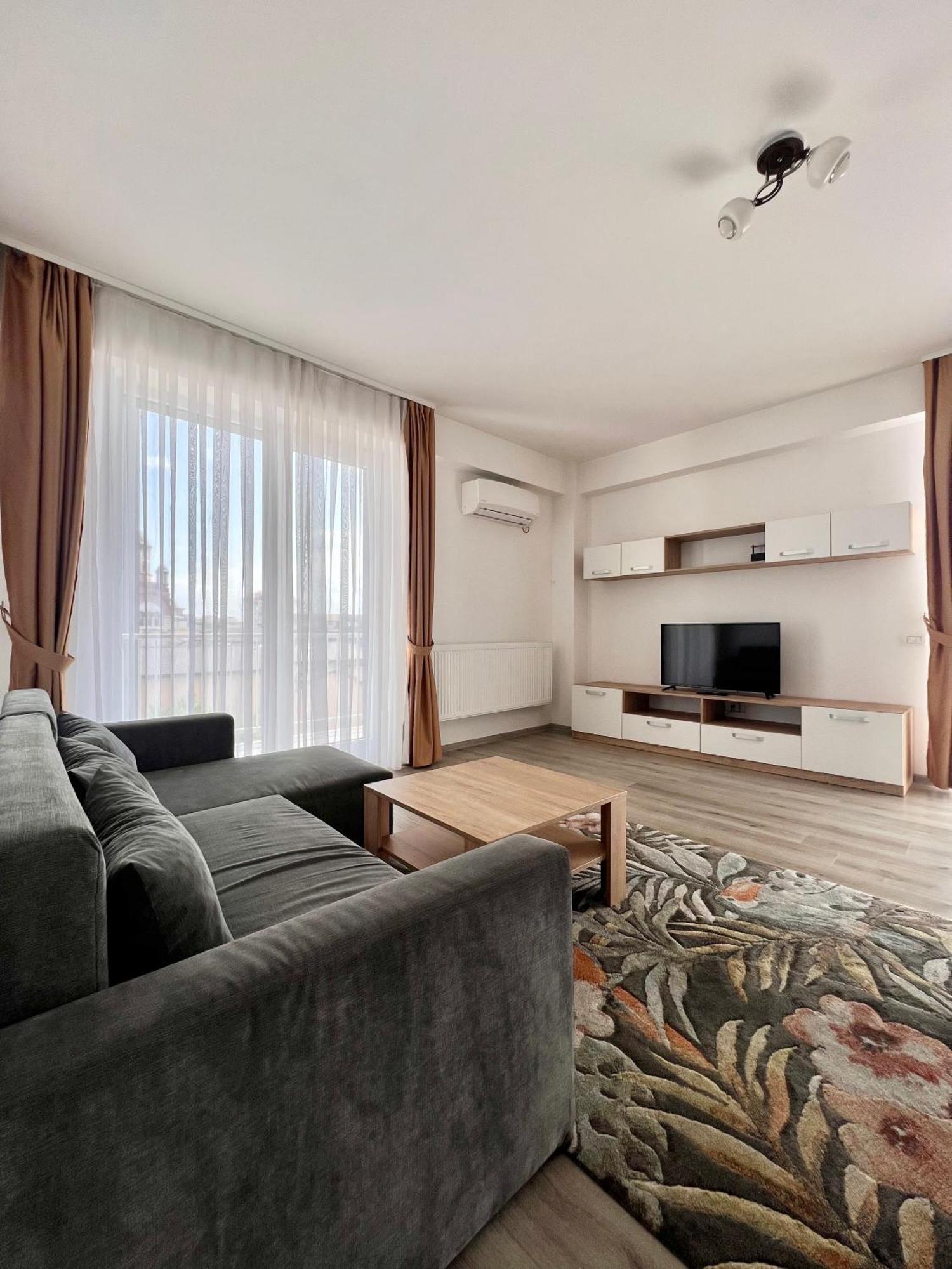 Apartament Madeira Διαμέρισμα Oradea Εξωτερικό φωτογραφία